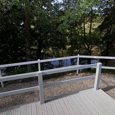 Riverside Bothy At Allt A'Mhuilinn Spean Bridge Exterior foto